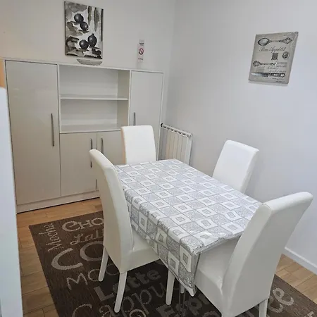 Hary Apartment